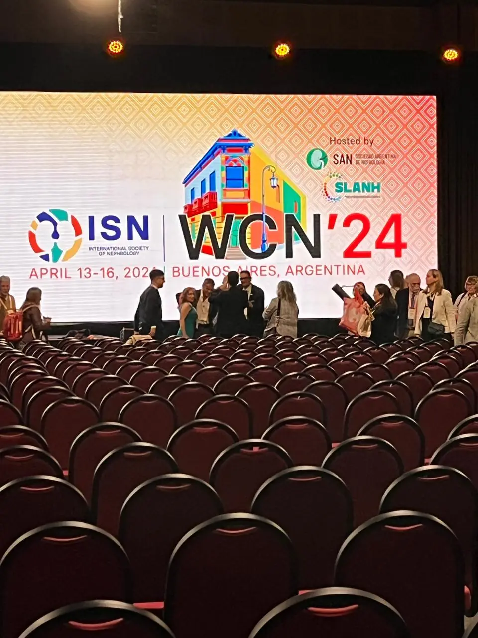Foto 2 de «Congreso Mundial de Nefrología 2024»